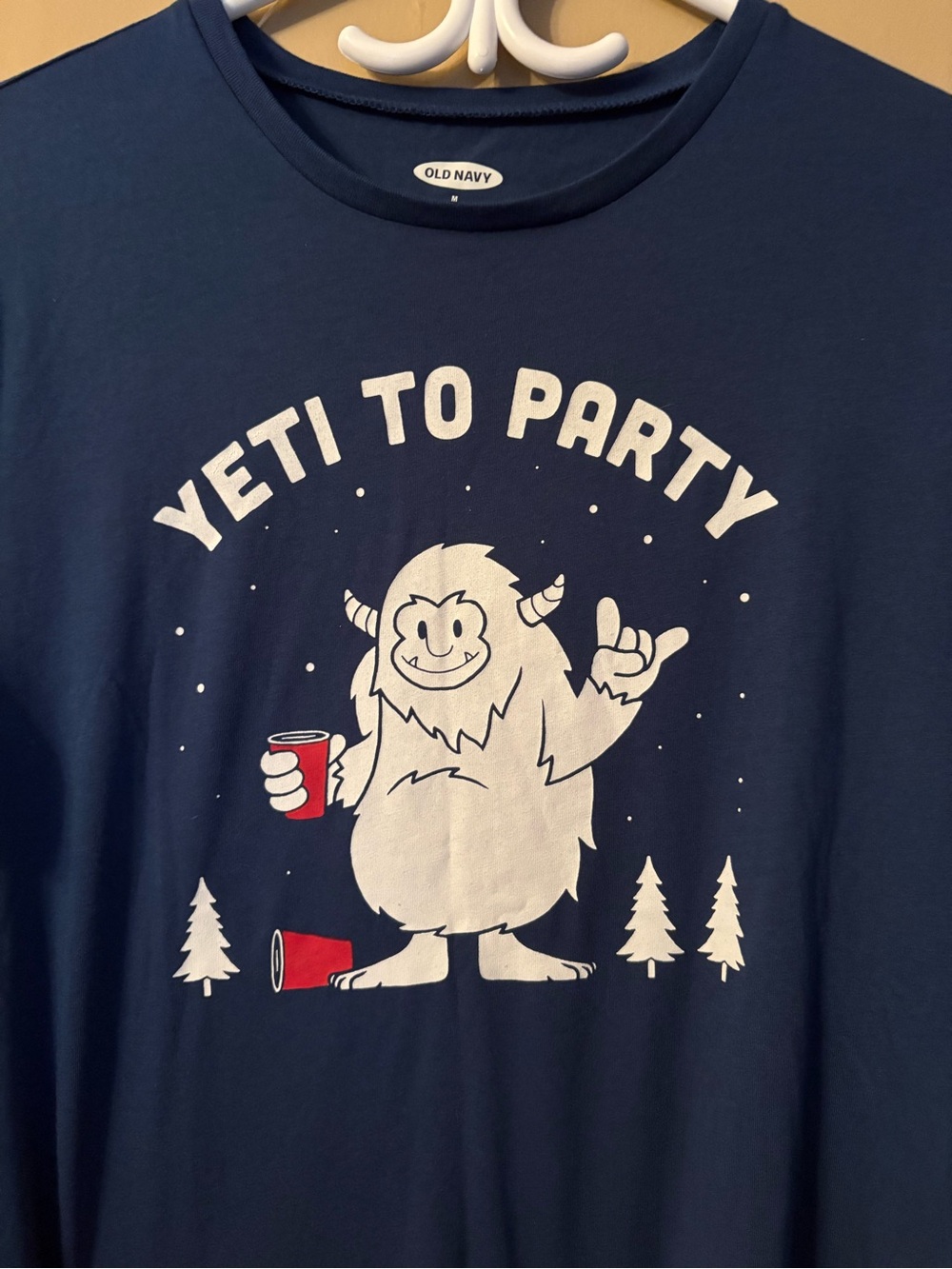 NWT Old Navy Blue Yeti to Party Graphic Short Sleeve T-Shirt Size Medium - Picture 3 of 8